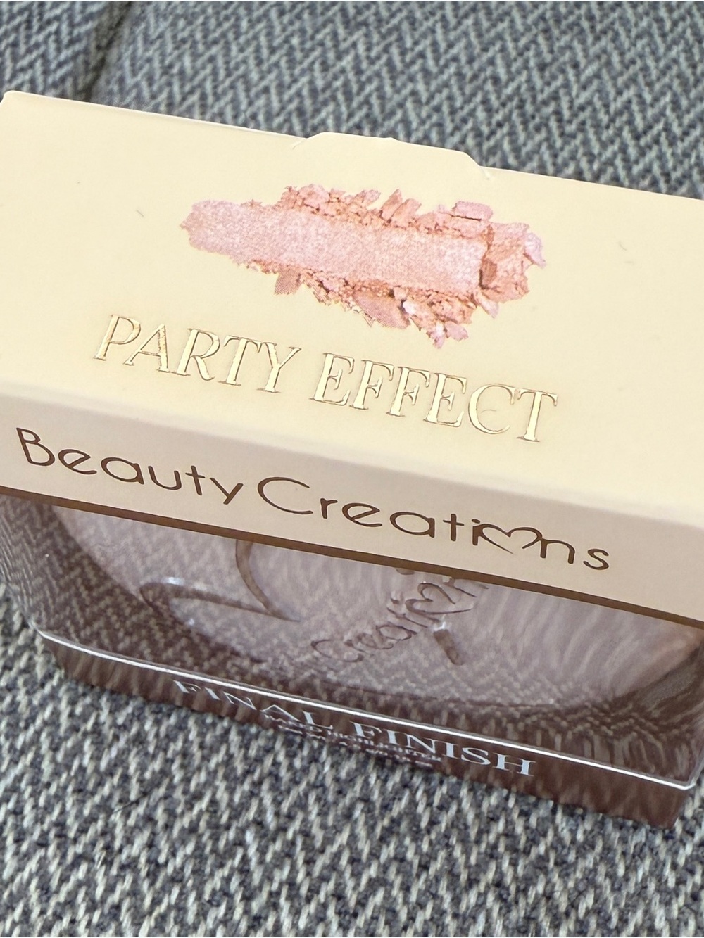 Beauty Creations Final Finish Baked Highlighter — Party Effect - Picture 11 of 12